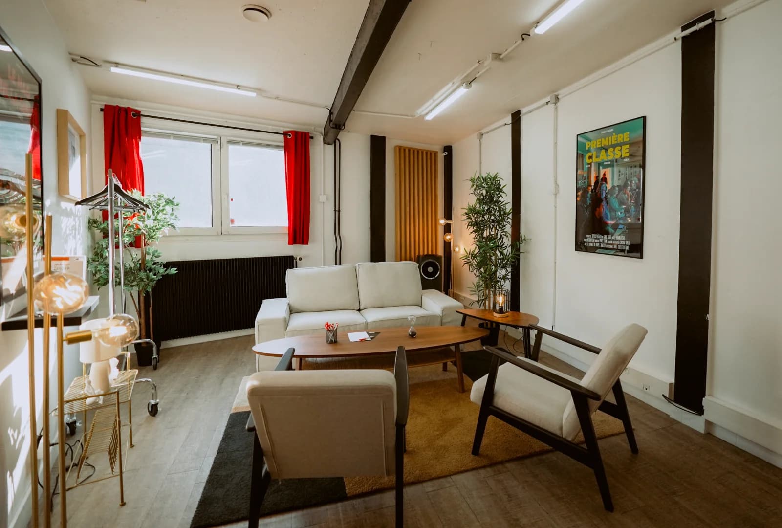 Space Fully equipped studio and TV set - 4