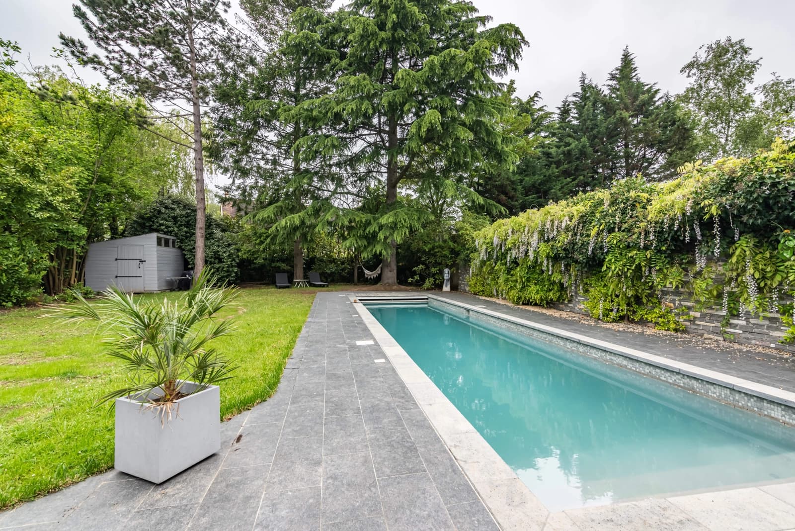 Salle de réunion dans Maison près de Paris avec piscine et hammam relaxant - 0