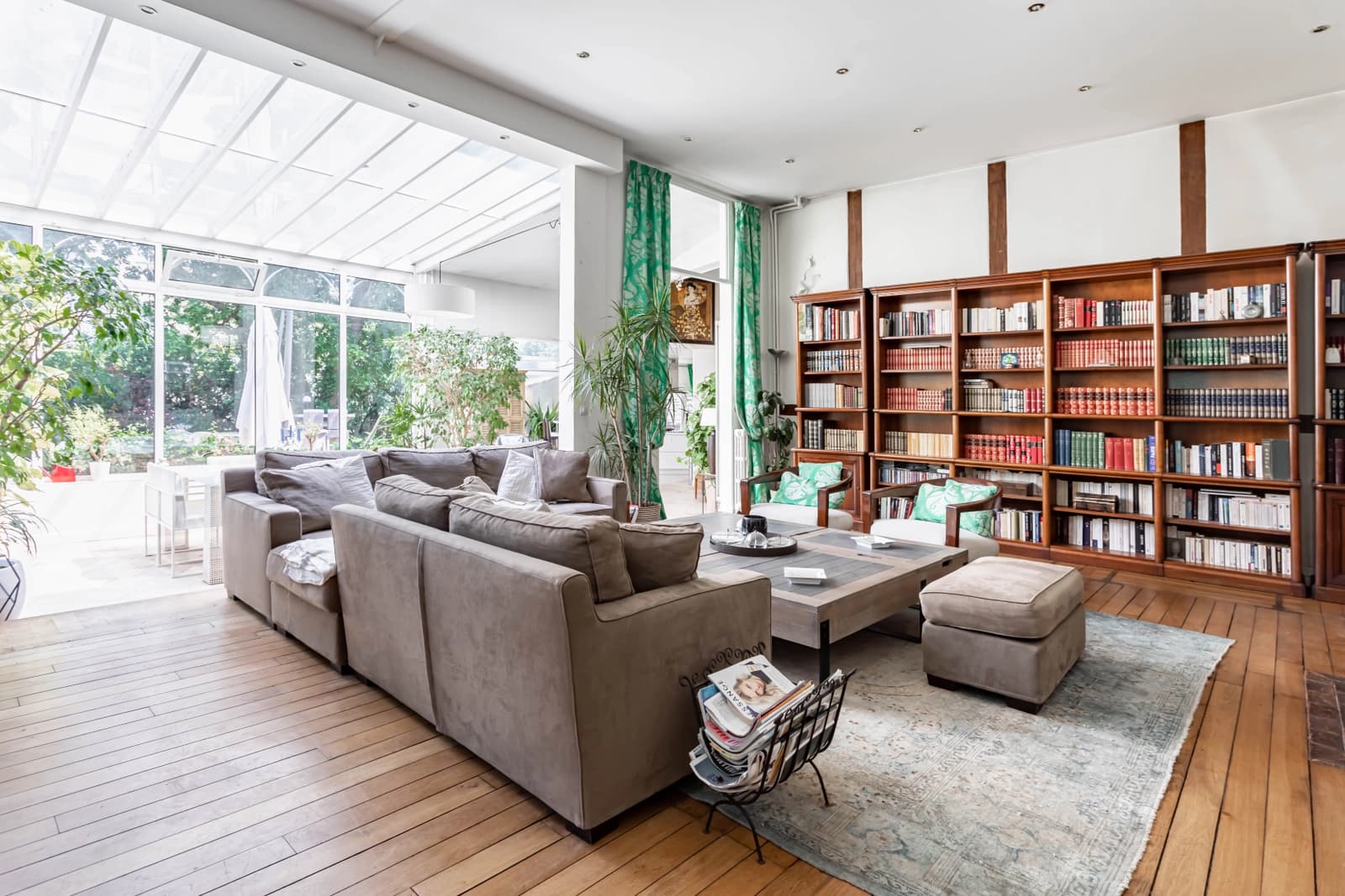 Living room in Charming house available - 1