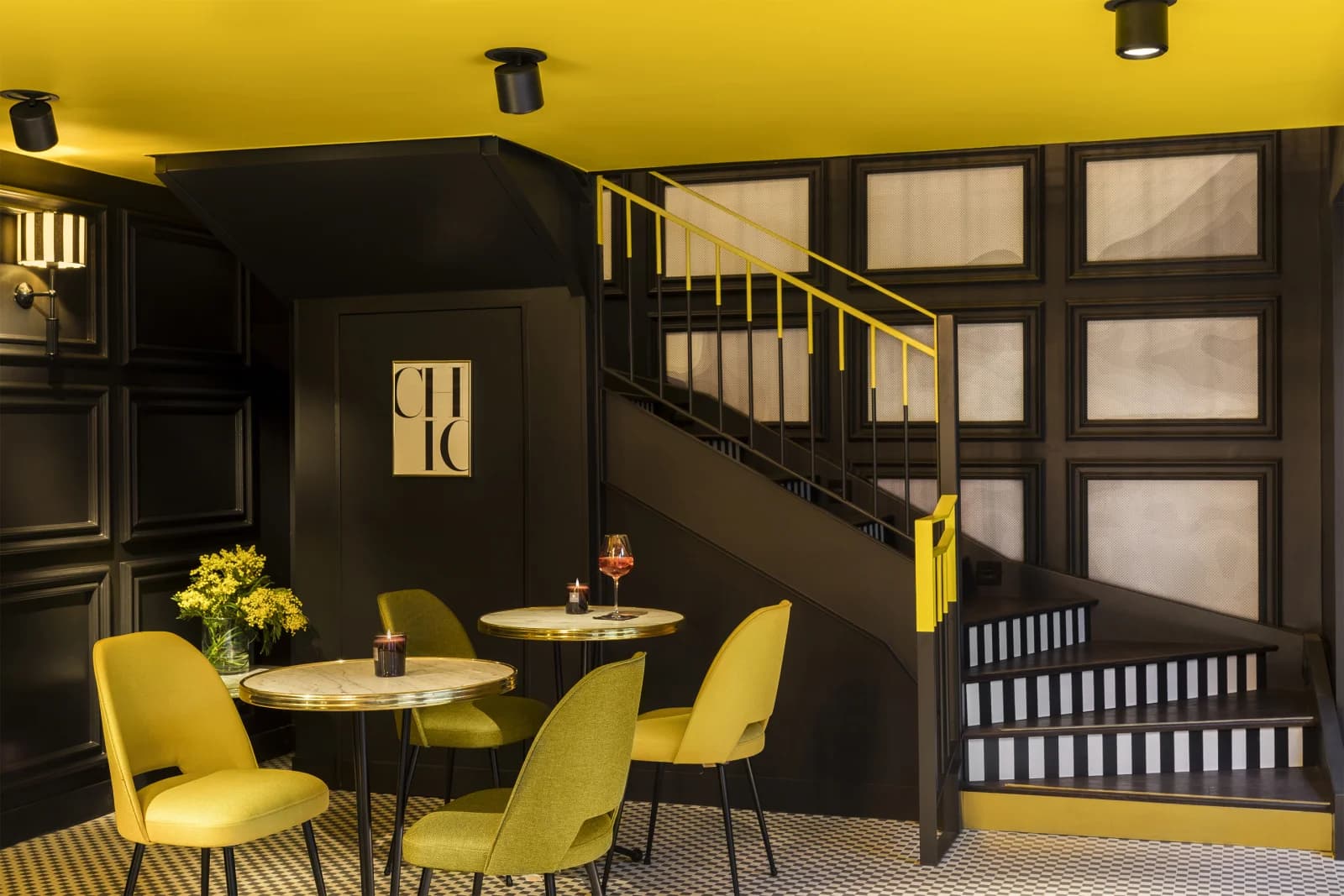 Meeting room in Opera-style bar - 1