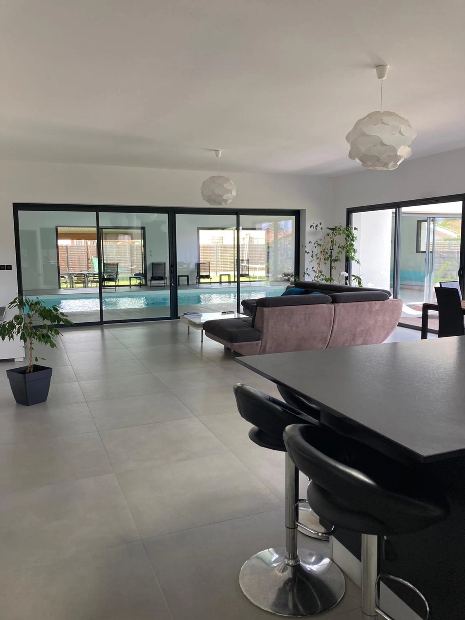 Espace Villa avec piscine intérieure, un luxe discret - 3