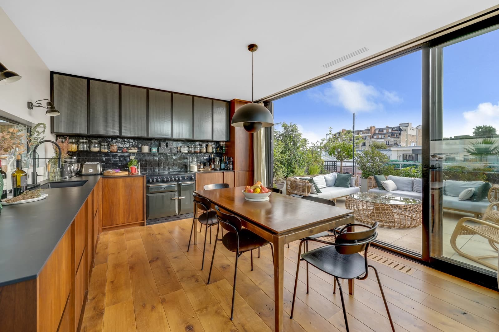 Espace Duplex avec toit-terrasse et vue sur la Tour Eiffel - 1