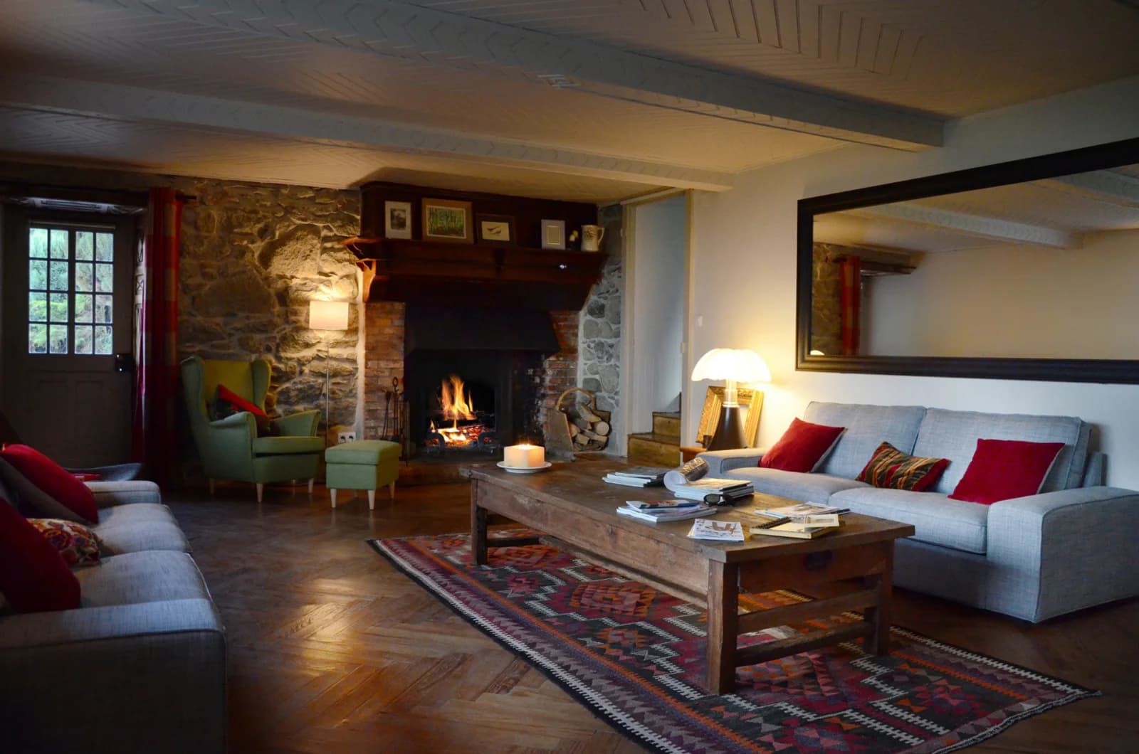 Salon dans Vivez le luxe à la Française au coeur des Pyrénées - 1