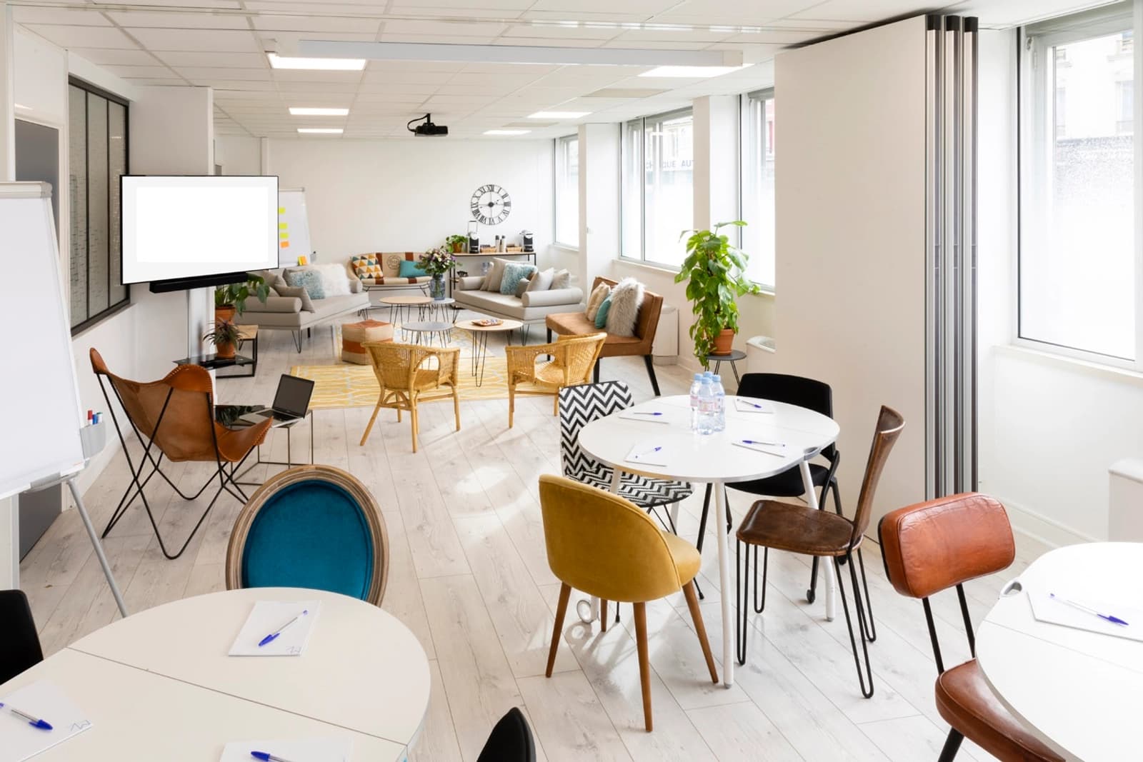 Meeting room in La Gallery Indus - 1