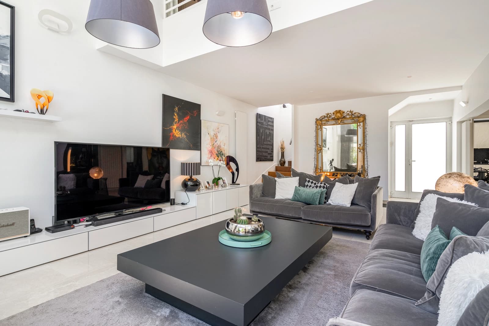Salon dans Loft avec terrasse et jardin, un écrin de verdure - 1