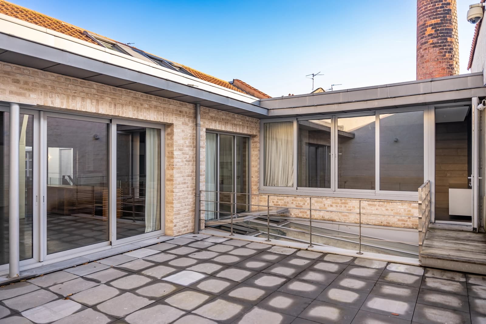 Espace Magnifique loft de 450m² avec sa piscine intérieure - 4