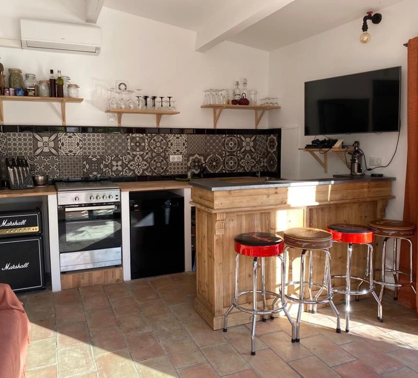 Kitchen in Bastidon provençal au coeur du vignoble - 1