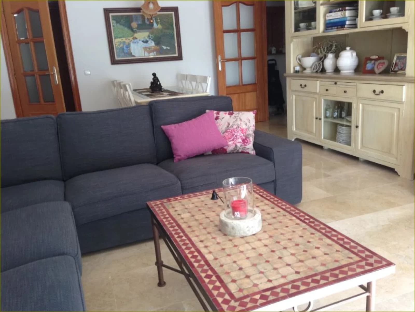 Living room in Apartment with pool near Barcelona - 1