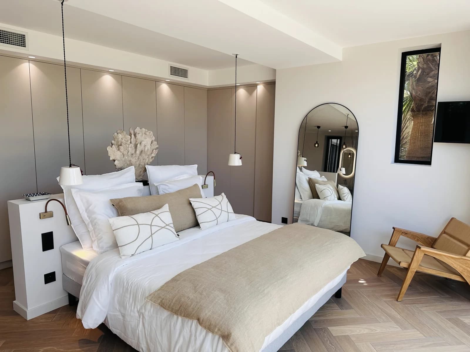 Space Design garden apartment with sea view - 2