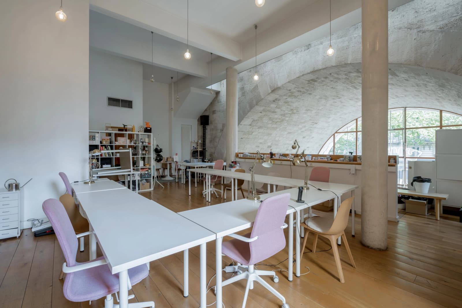 Meeting room in Bright, atypical workspace - 0