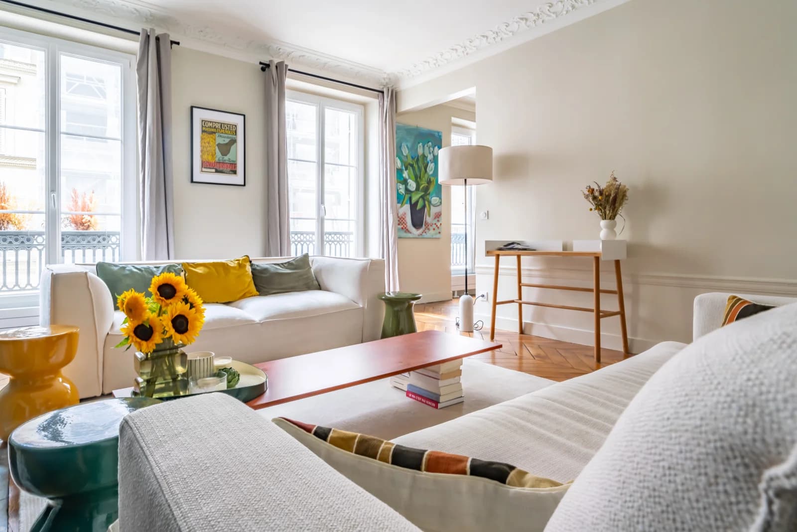 Space Spacious, bright and uncluttered apartment - 3