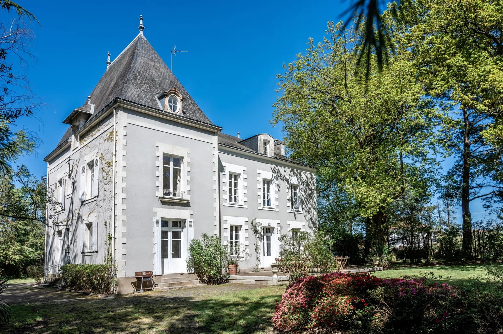 Space A charming manor house in a wooded enclosure - 1