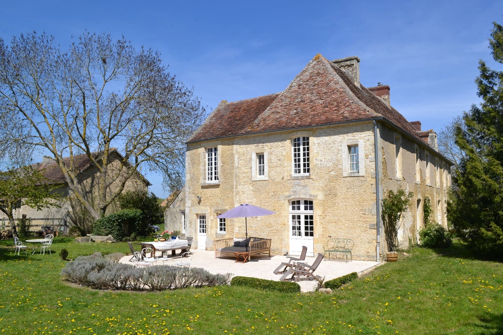 Salle de réunion dans La Villa Escuris: une demeure de charme et d'évasion - 0