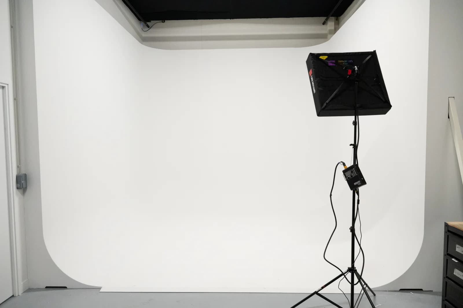Cyclorama 3 faces - Studio photo et vidéo 