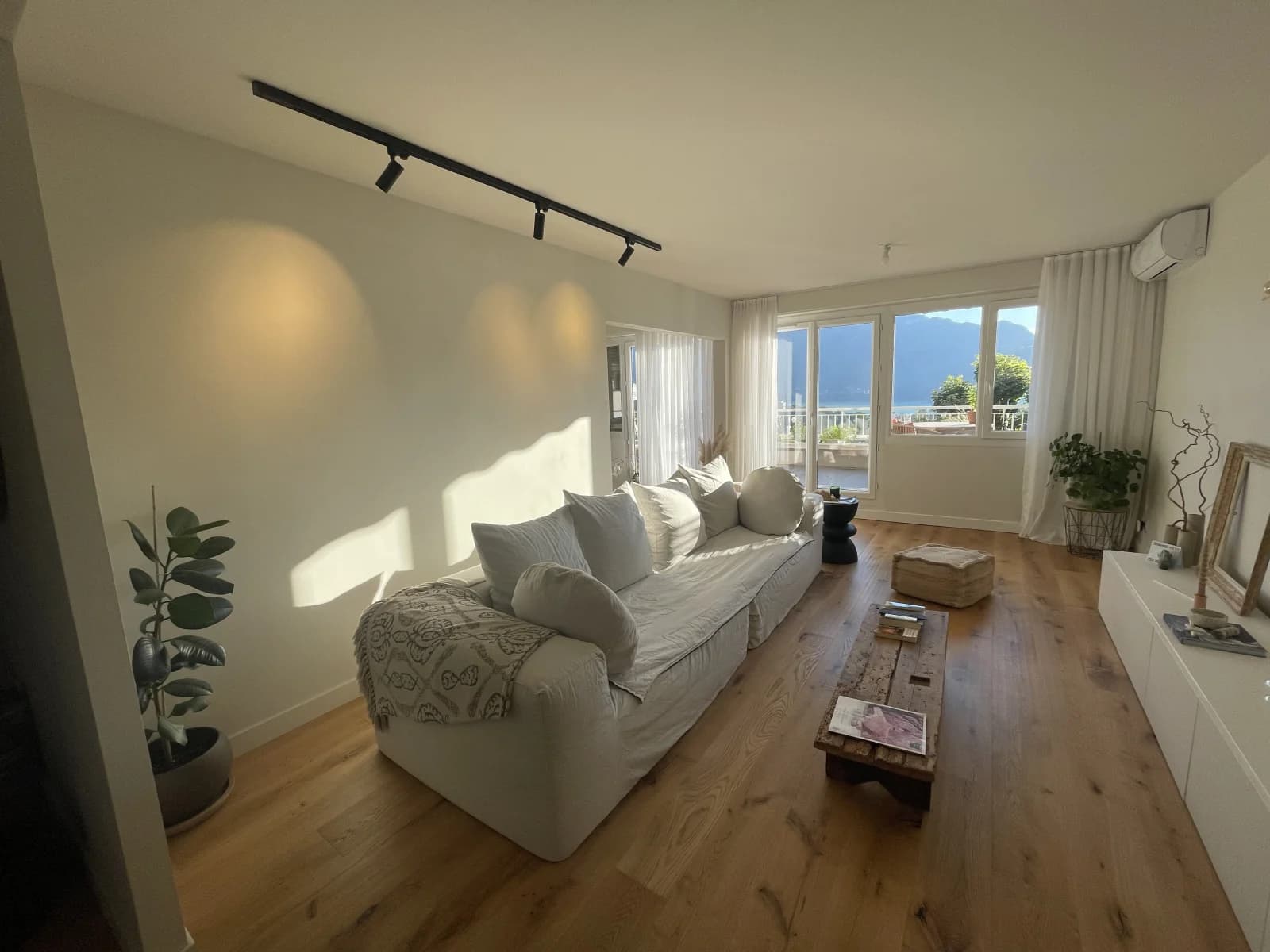 Appartement vue lac très lumineux