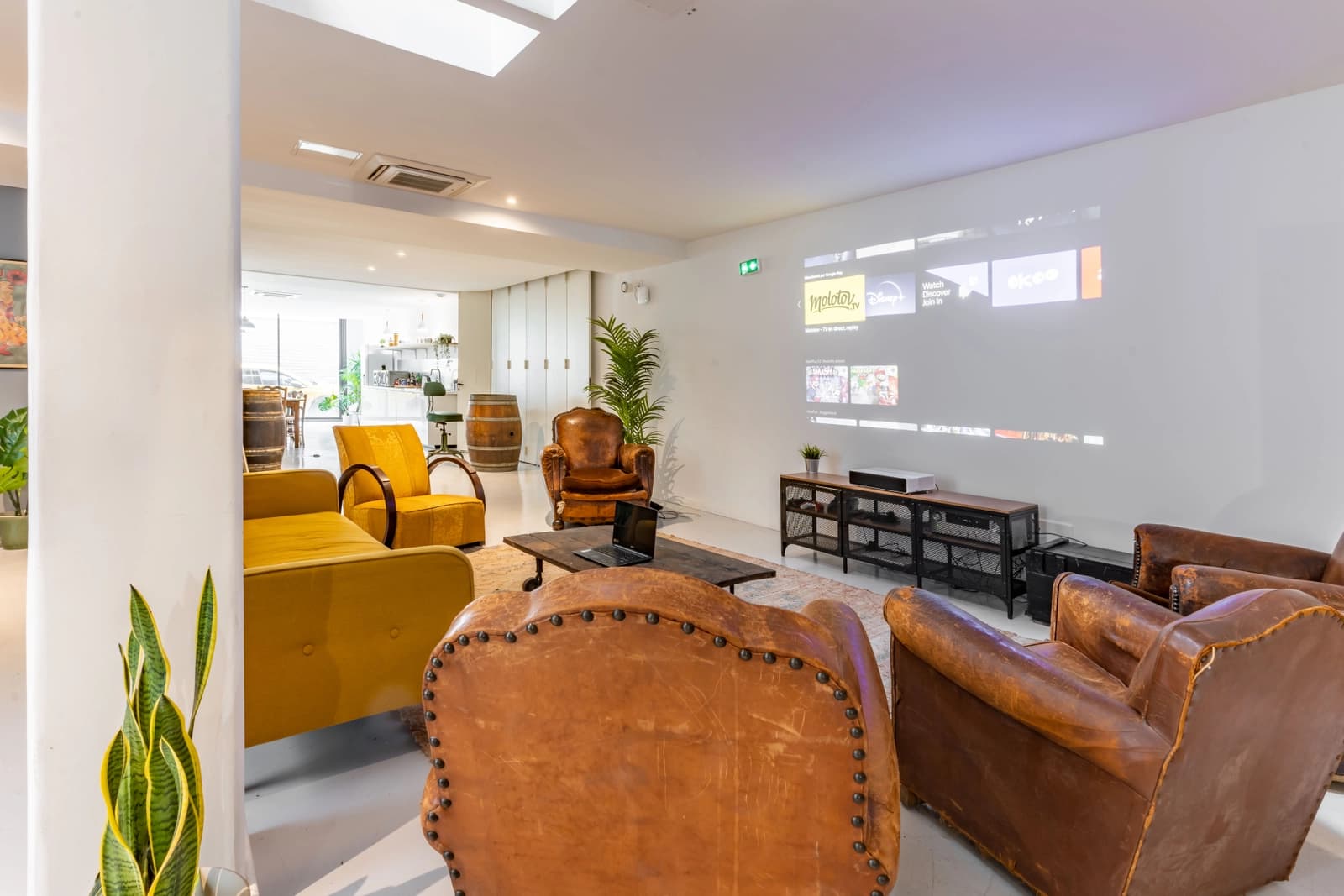 Living room in Casa Pimento - House in the center of Bordeaux - 1