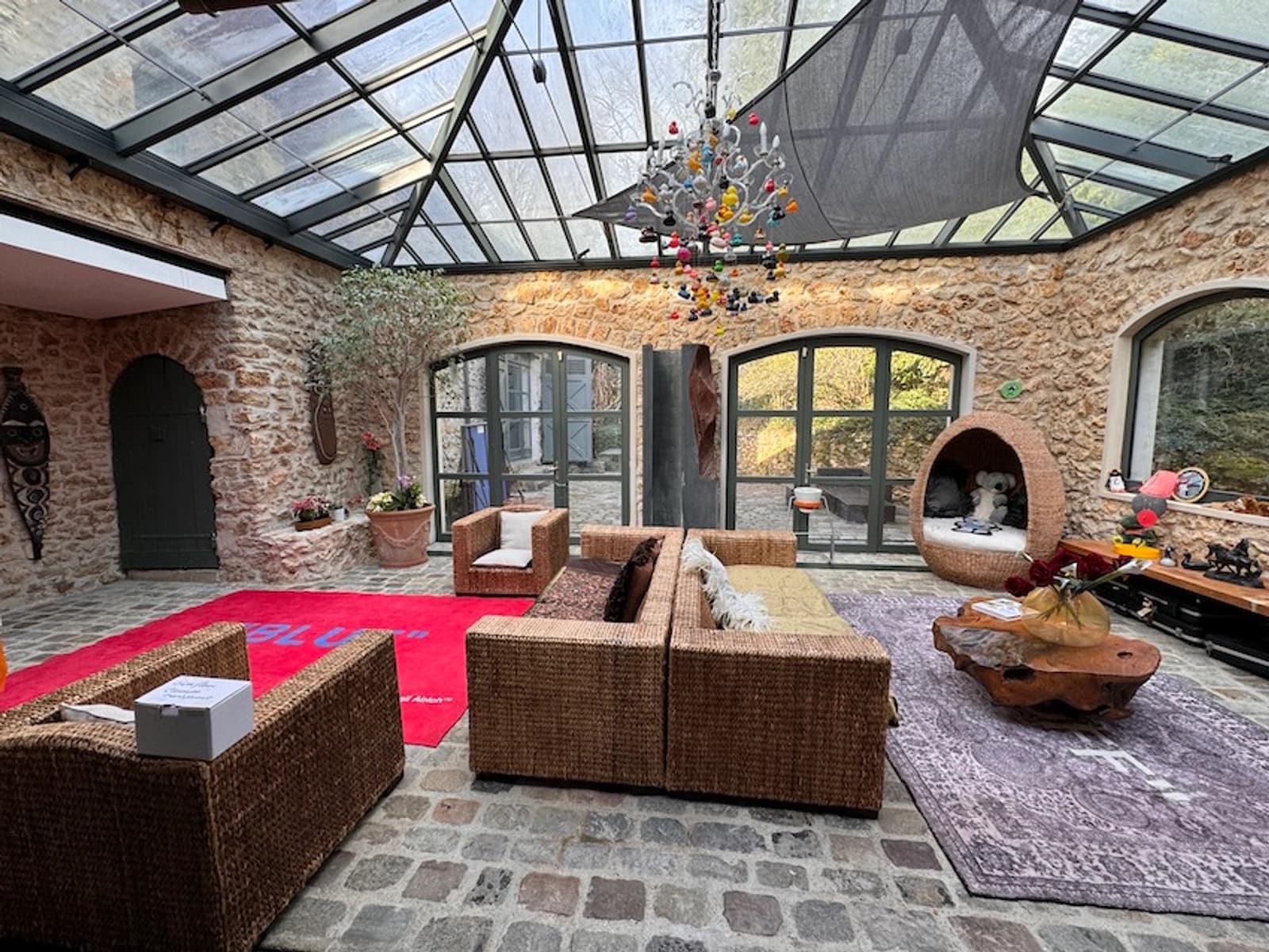 Space Large character house - 2
