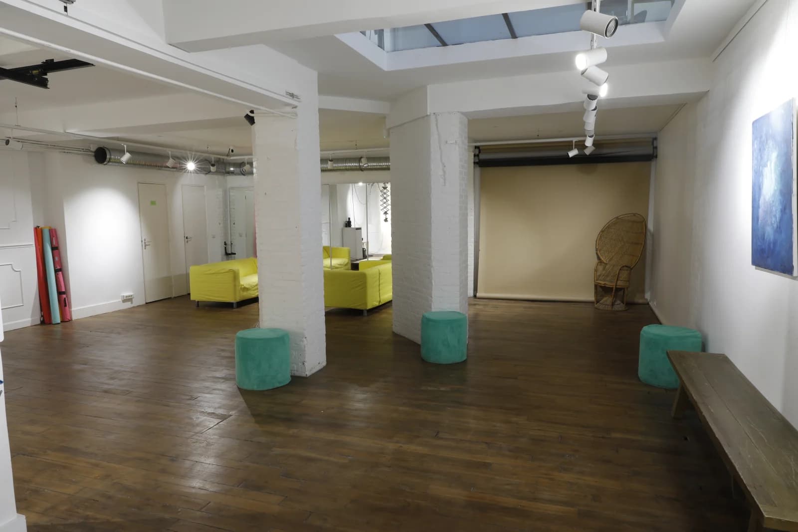 Space Rental Photo Studio Paris center, equipped with Profoto - 3