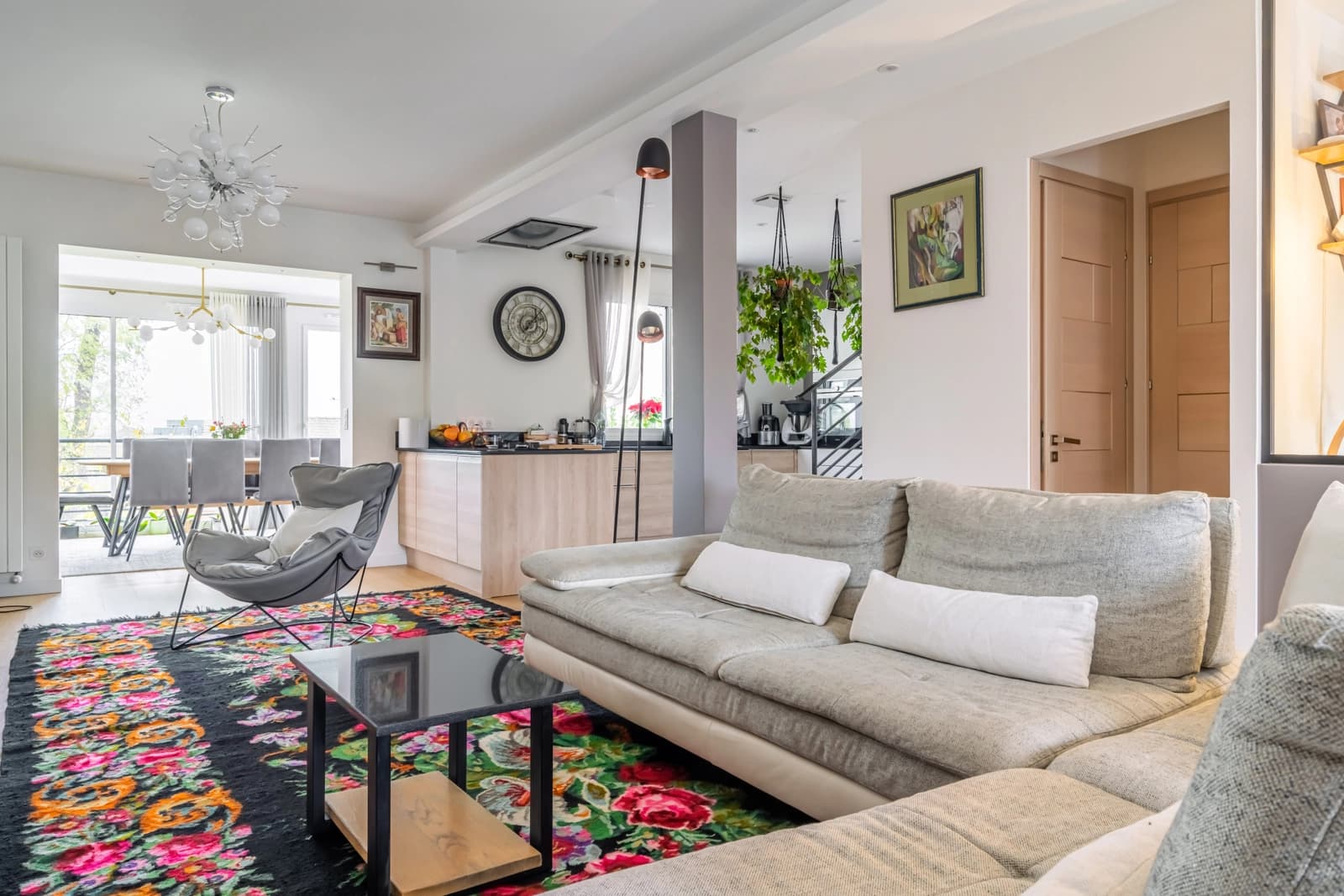 Espace Maison contemporaine et son jardin verdoyant - 1