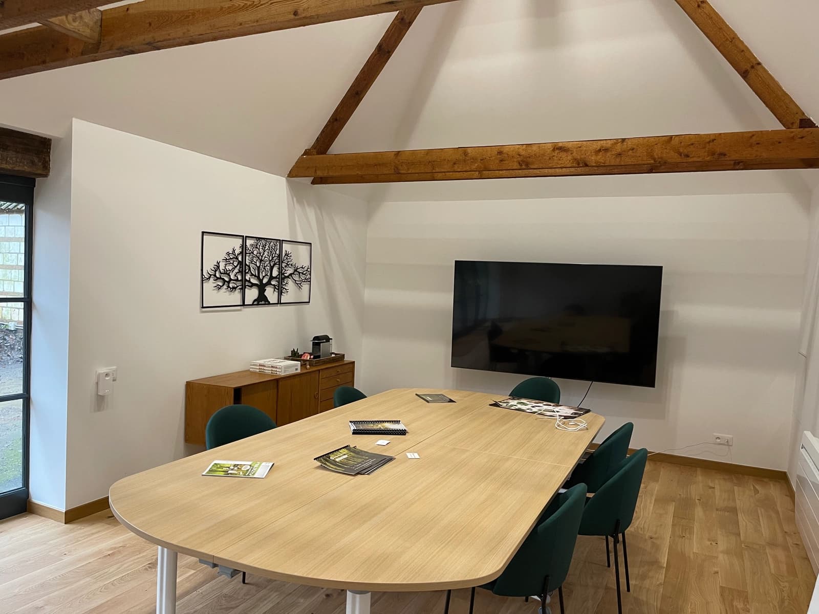 Meeting room in A historic estate nestled in the woods - 1