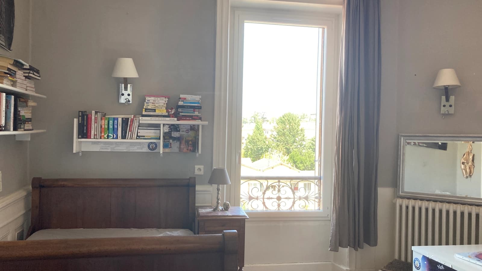 Salon dans Logement lumineux face au verdoyant parc Jouvet - 1