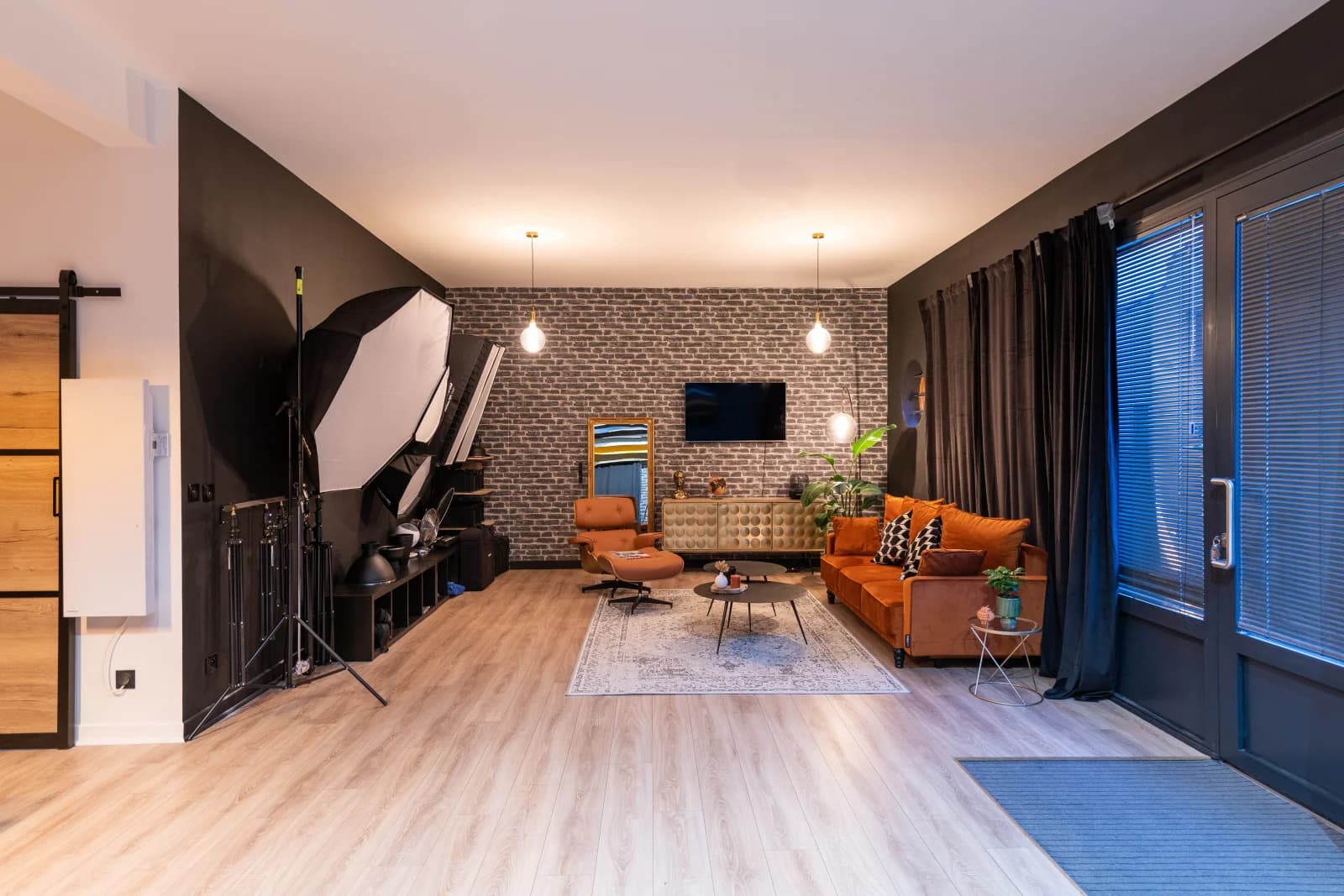 Espace Studio photo/video cosy équipé en flashs et fonds - 4