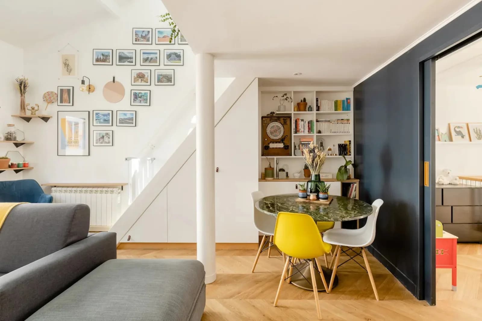 Salon dans Duplex Parisien 68m² - 1