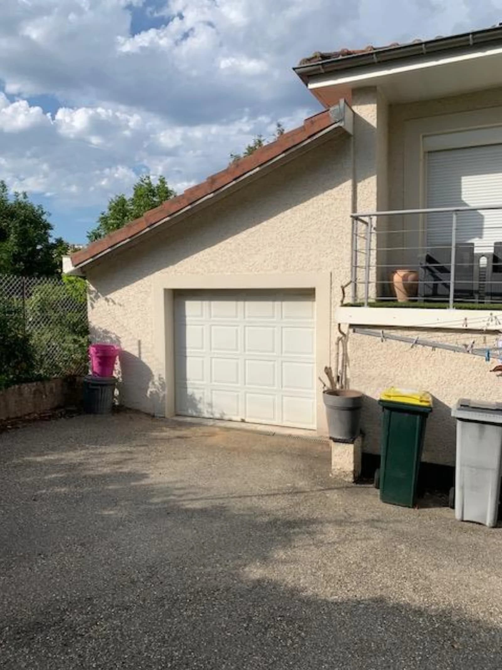 Kitchen in Maison design 300m² Jardin, Piscine, Spa, Parking - 1