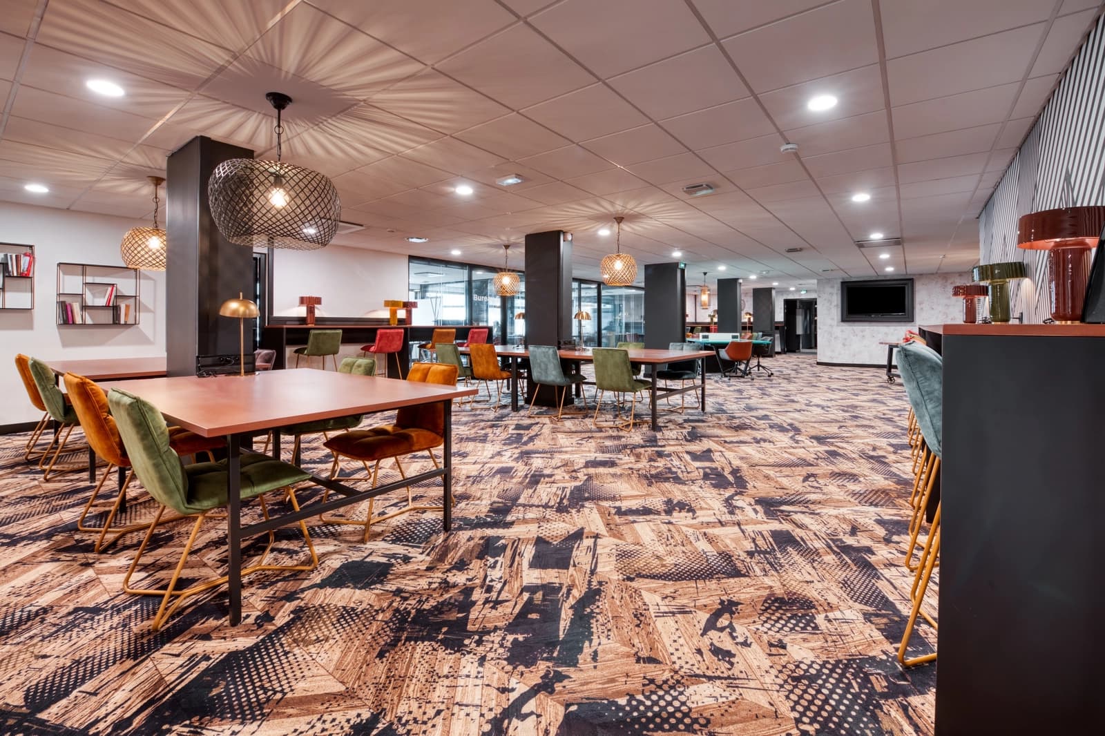 Salle de réunion dans Vaste espace de convivialité à l'atmosphère douce - 1
