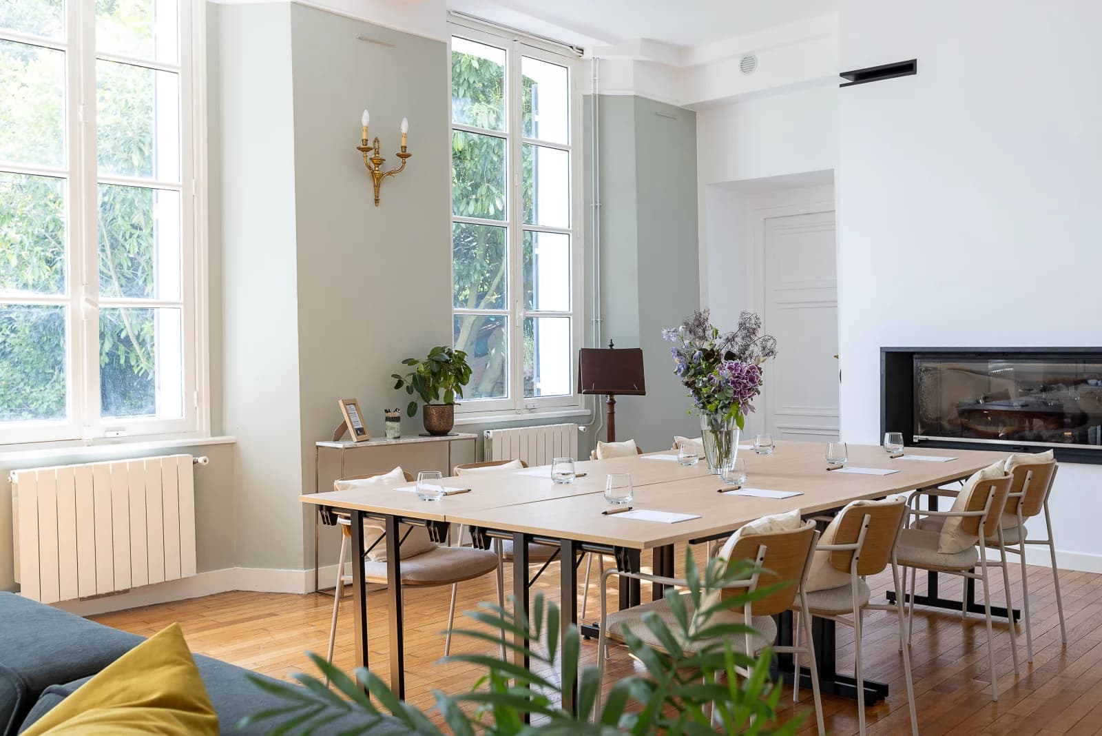 Space Bright spaces and exceptional grounds at Le Manoir - 2