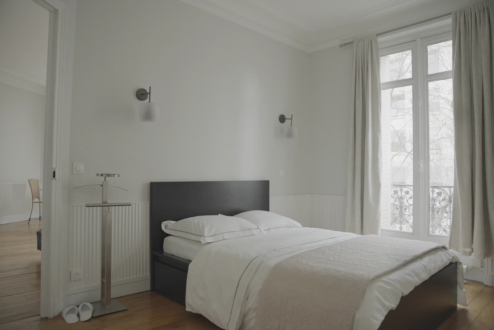 Chambre dans Appartement d'architecte en angle, design et lumière - 1