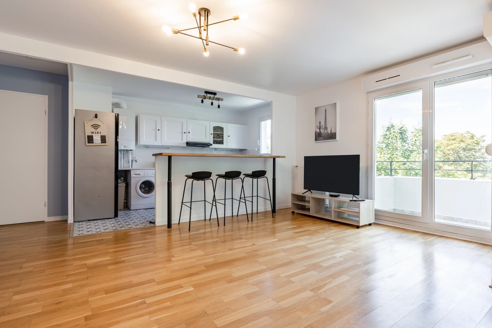Meeting room in Charming apartment with sunny terrace - 1