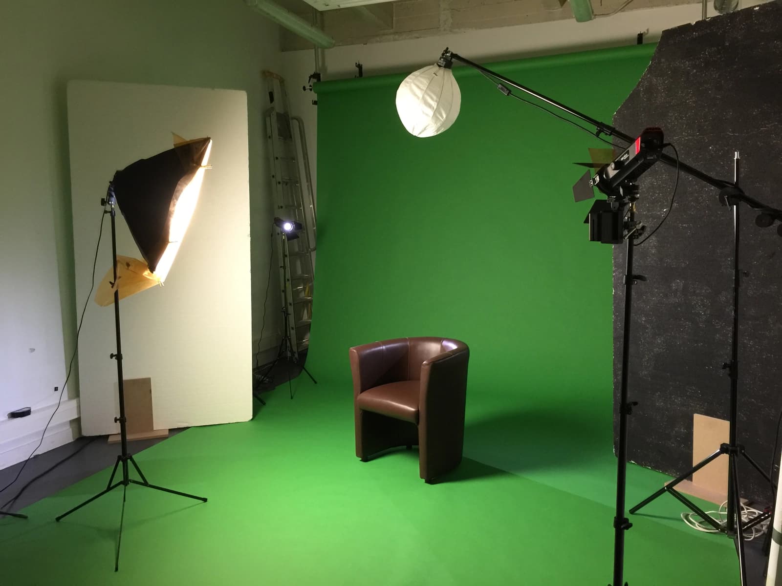 Salon dans Studio photo au sein d'un Tiers-Lieu dédié à l'art - 1