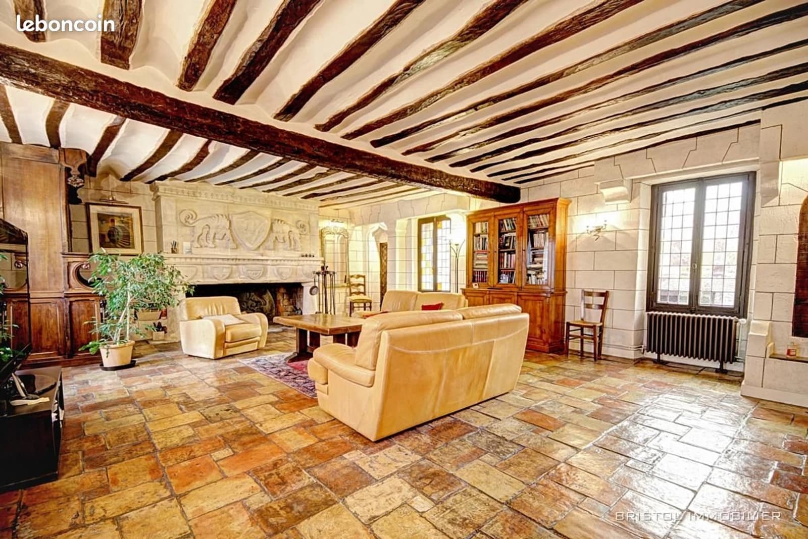 Rent a manor house with atypical charm