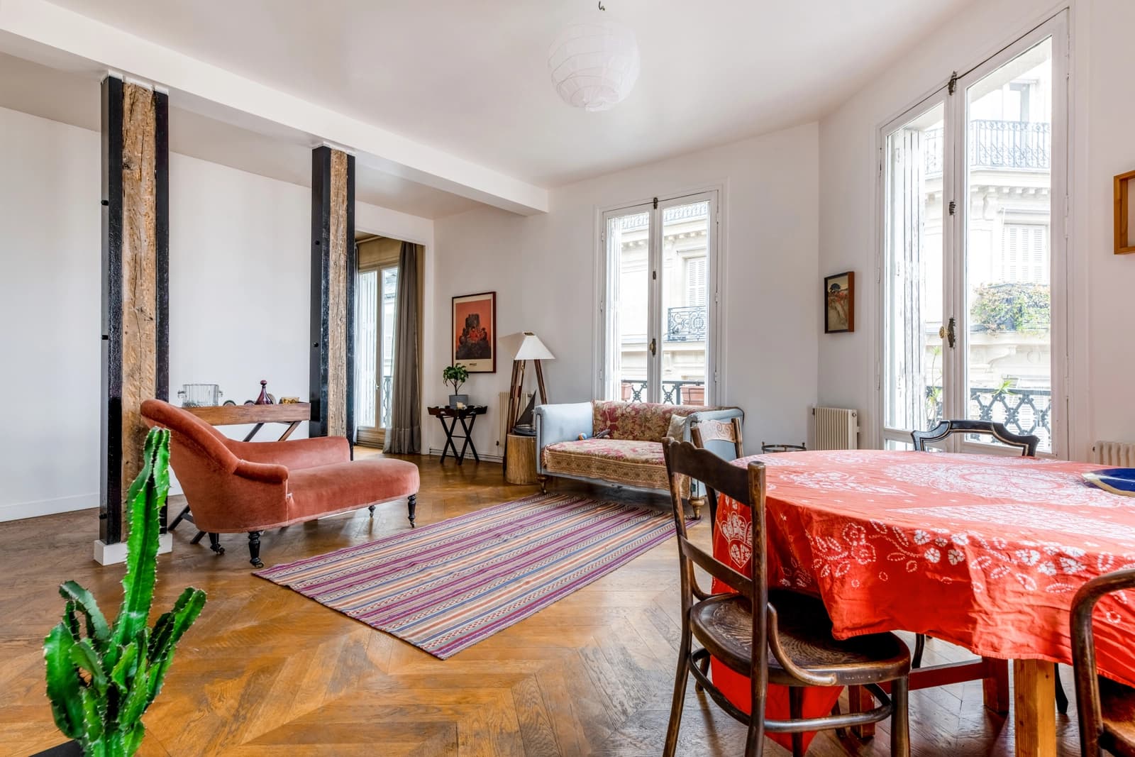 Meeting room in Apartment - Sublime view of the Musée d'Orsay - 1