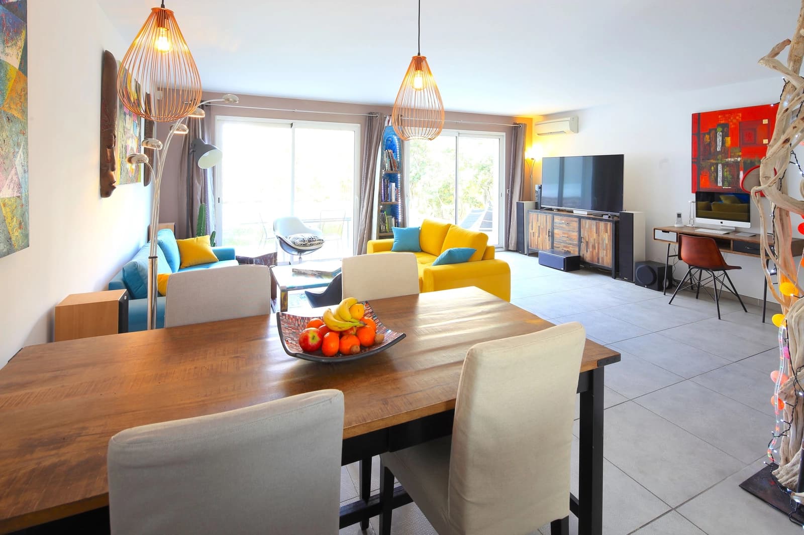 Demeure avec piscine privée et son toit-terrasse unique
