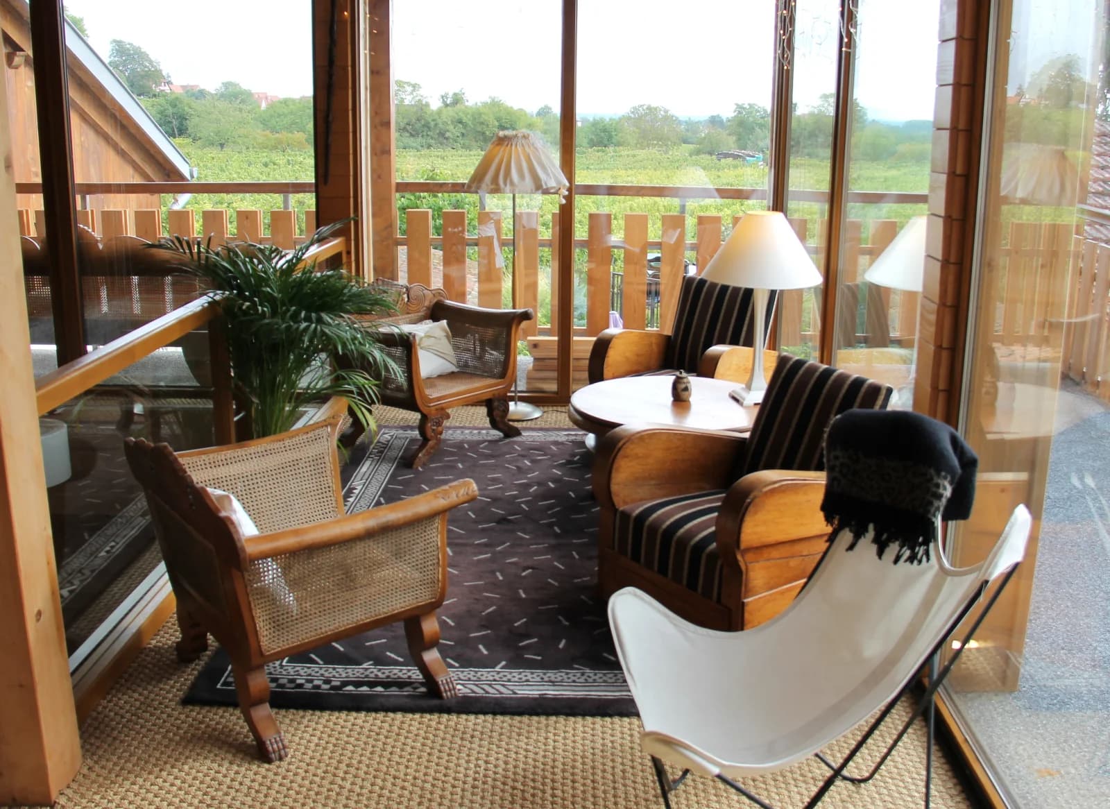 Living room in A change of scenery among the vines - 1