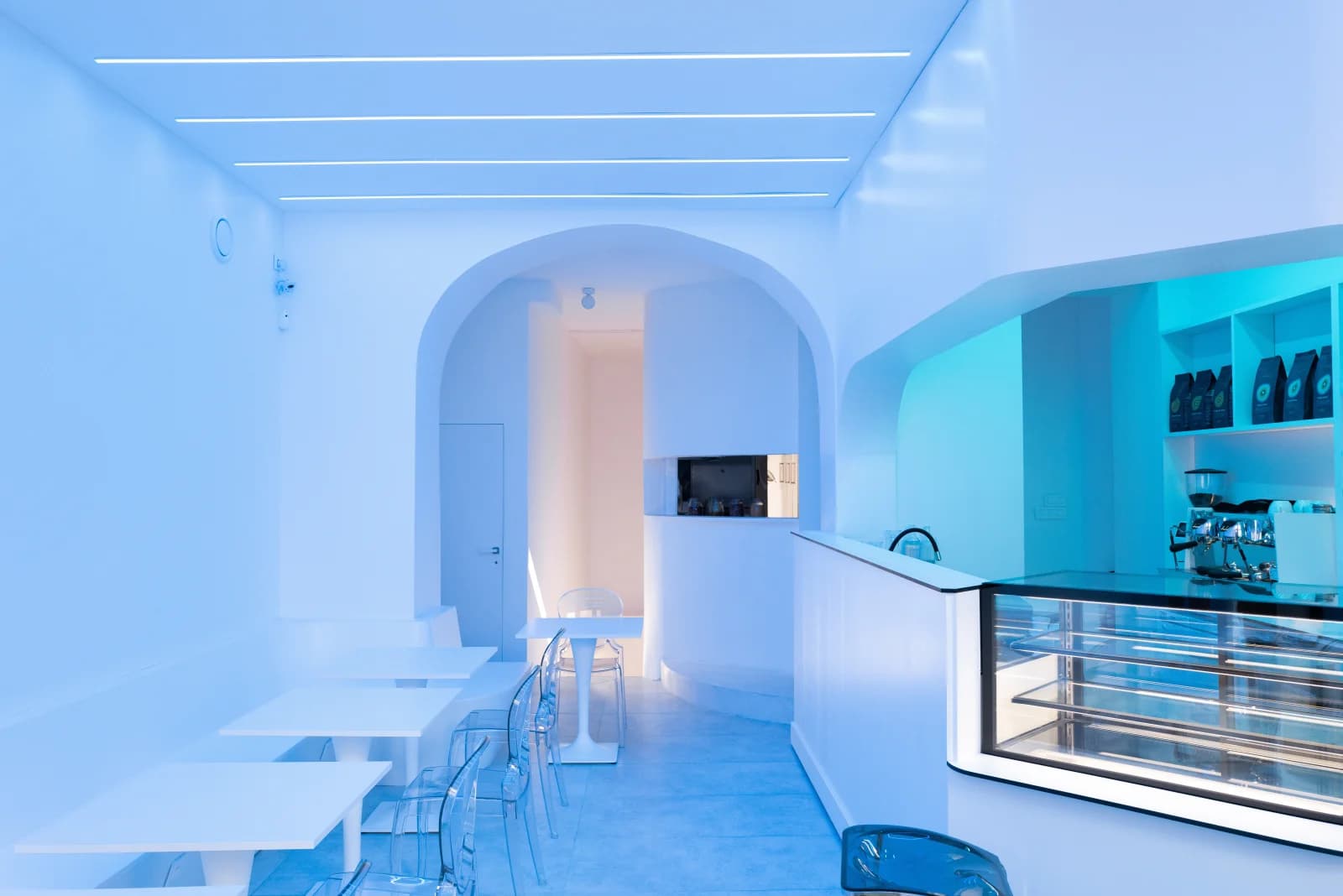 Space Uniquely designed triplex in a former Gallo-Roman temple - 3
