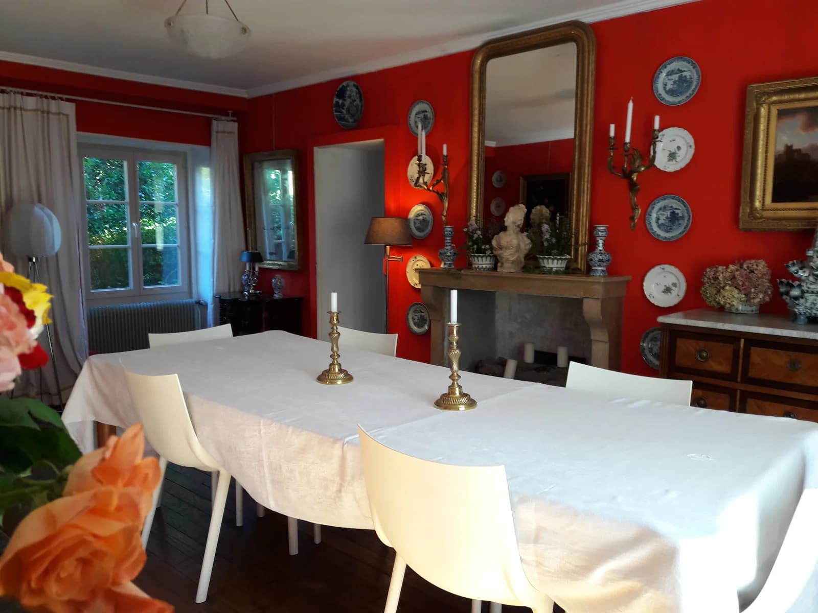 Salle de réunion dans La Maison d'hôtes des Perrières, accueil de charme - 1