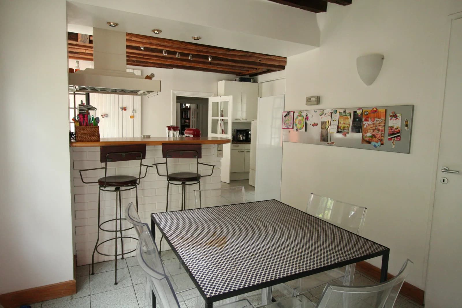 Meeting room in Large, quiet house with outdoor pool - 1