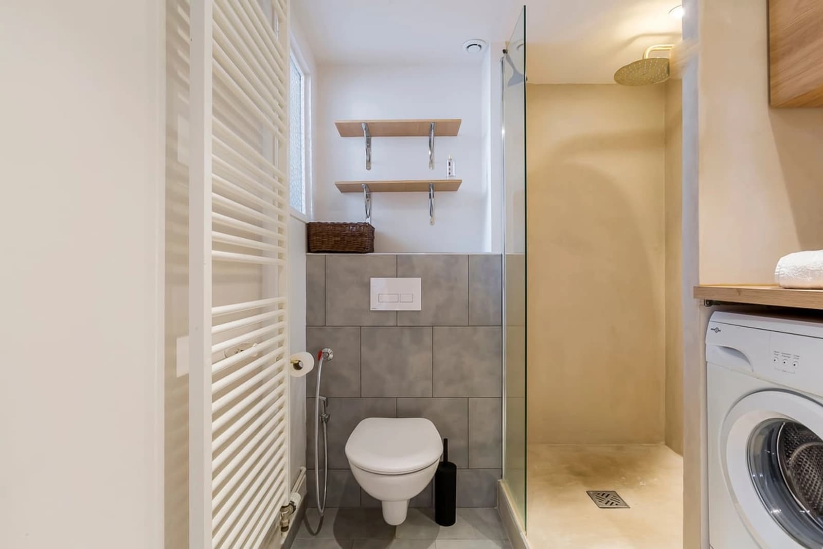 Bathroom in Superb Canut on Croix Rousse slopes - 1