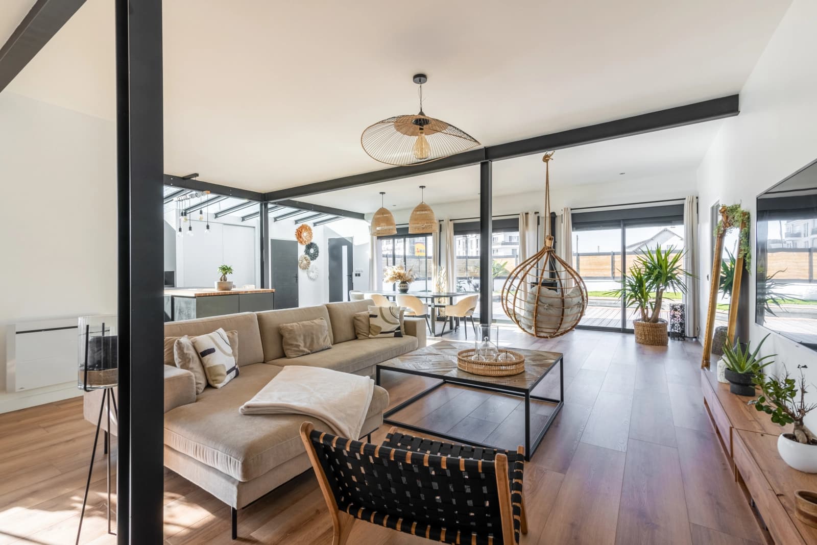 Living room in Loft grand paris  - 1