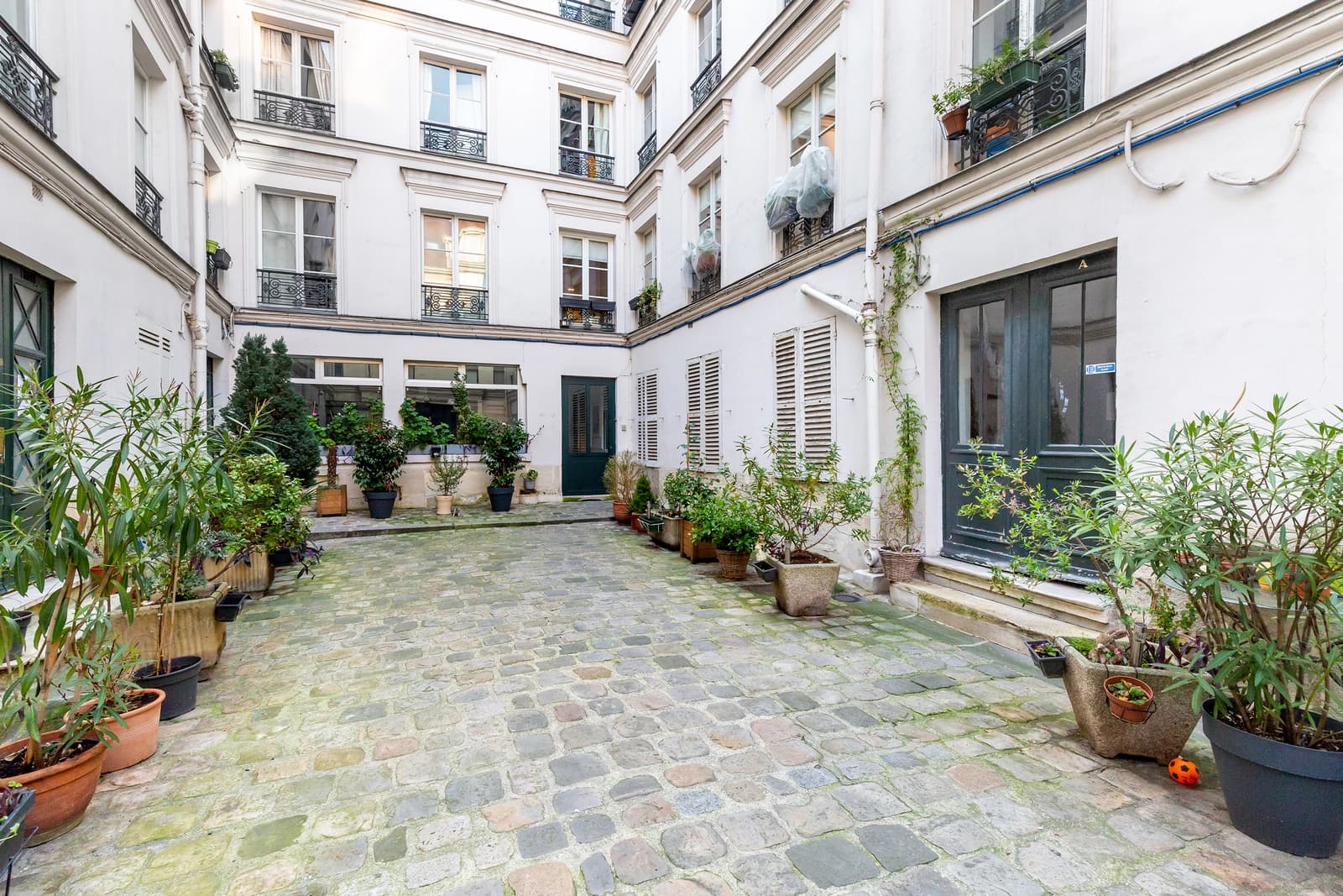 Meeting room in Paris Centre Marais - Nice apartment, very quiet - 1