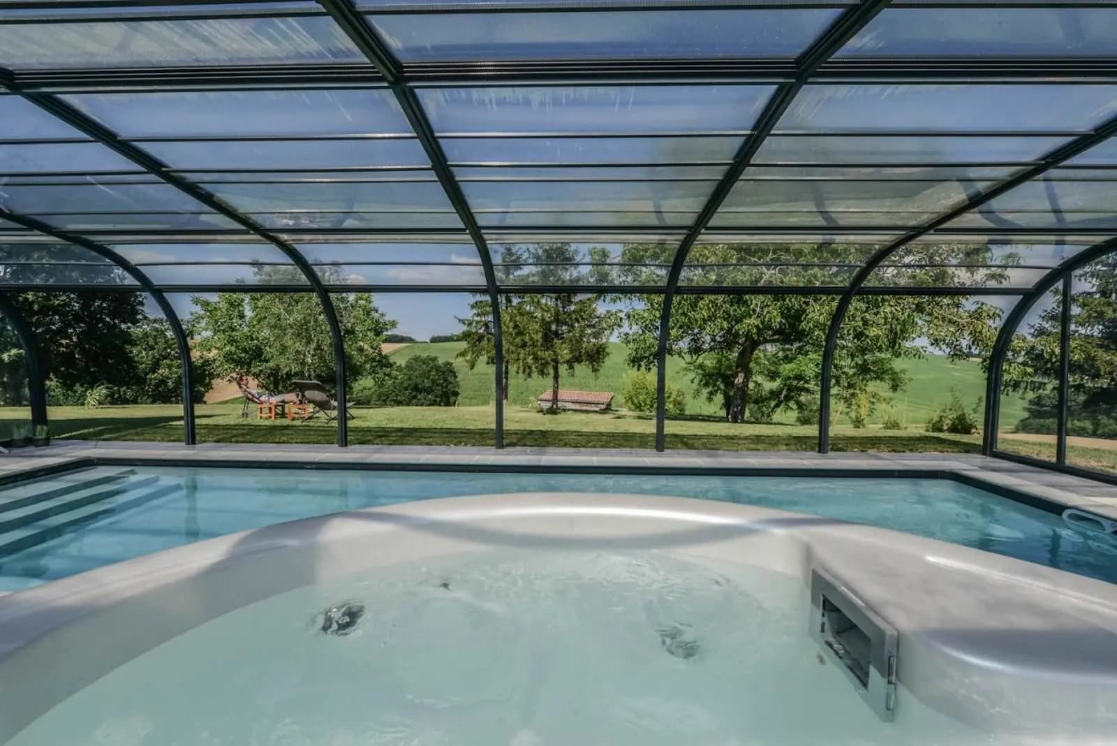 Salle de bain dans La belle maison atypique et charmante de Philippe - 1