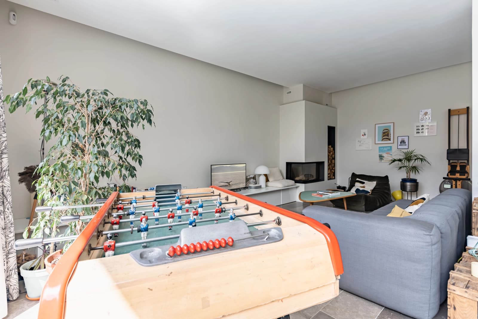 Bedroom in House with garden, pool and fireplace - 1
