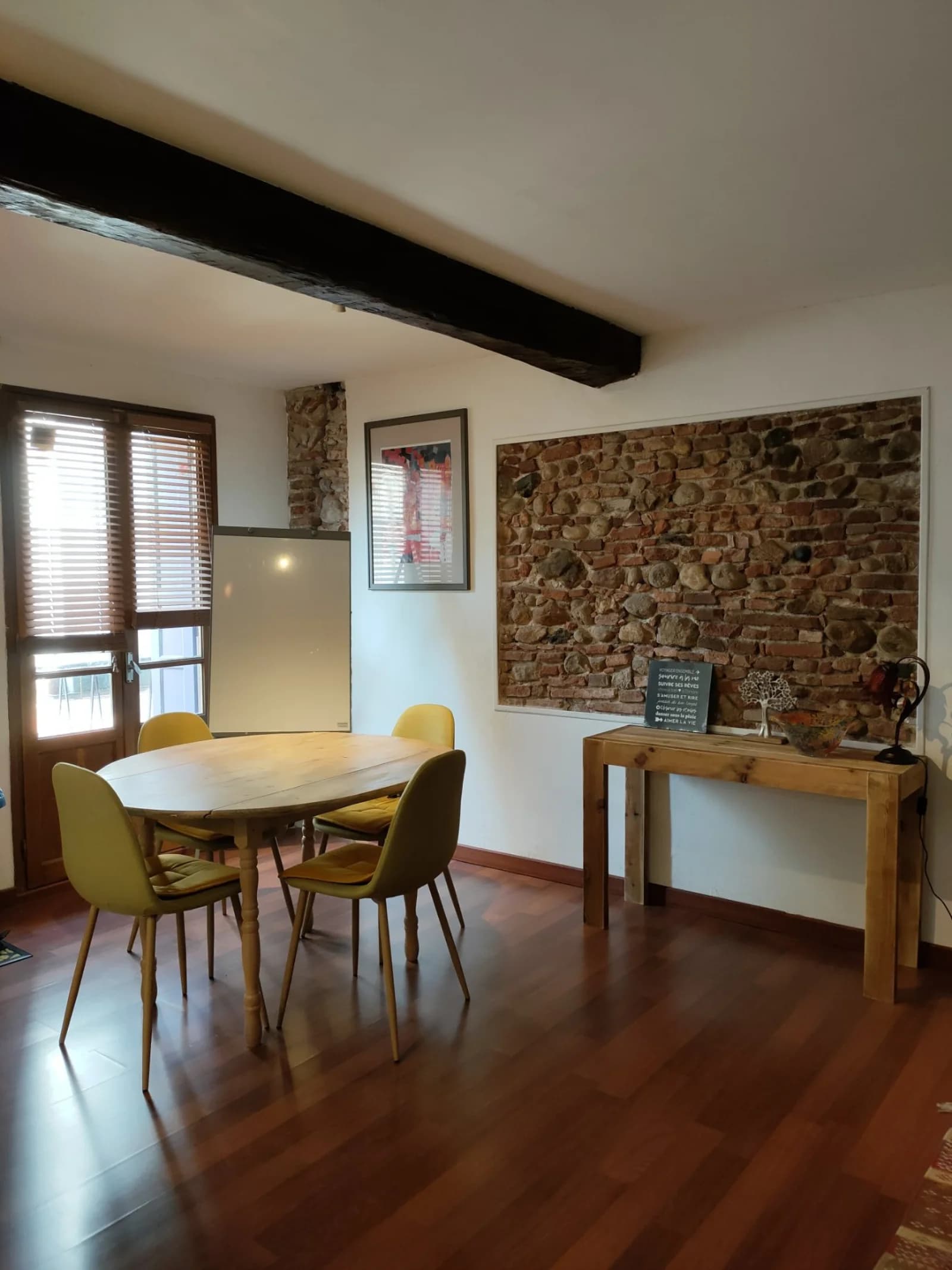 Salle de réunion dans Maison cosy, fonctionnelle et pleine de charme - 1