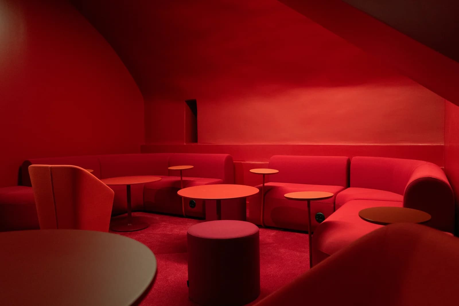 Espace lounge dans un cadre rétro-futuriste en plein coeur du 1er arrondissement de Lyon
