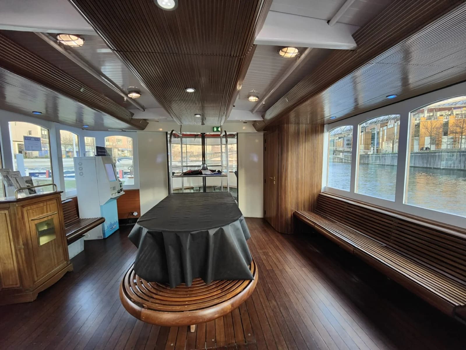 Espace Bateau élégant au cœur de Lyon - 2