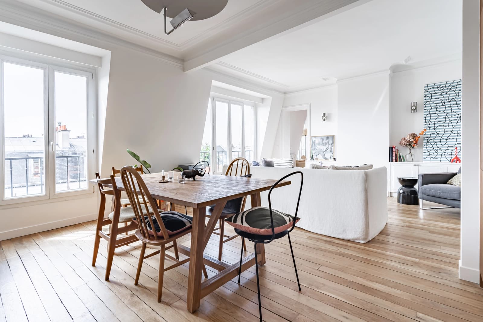 Superbe logement perché dominant les toits parisiens