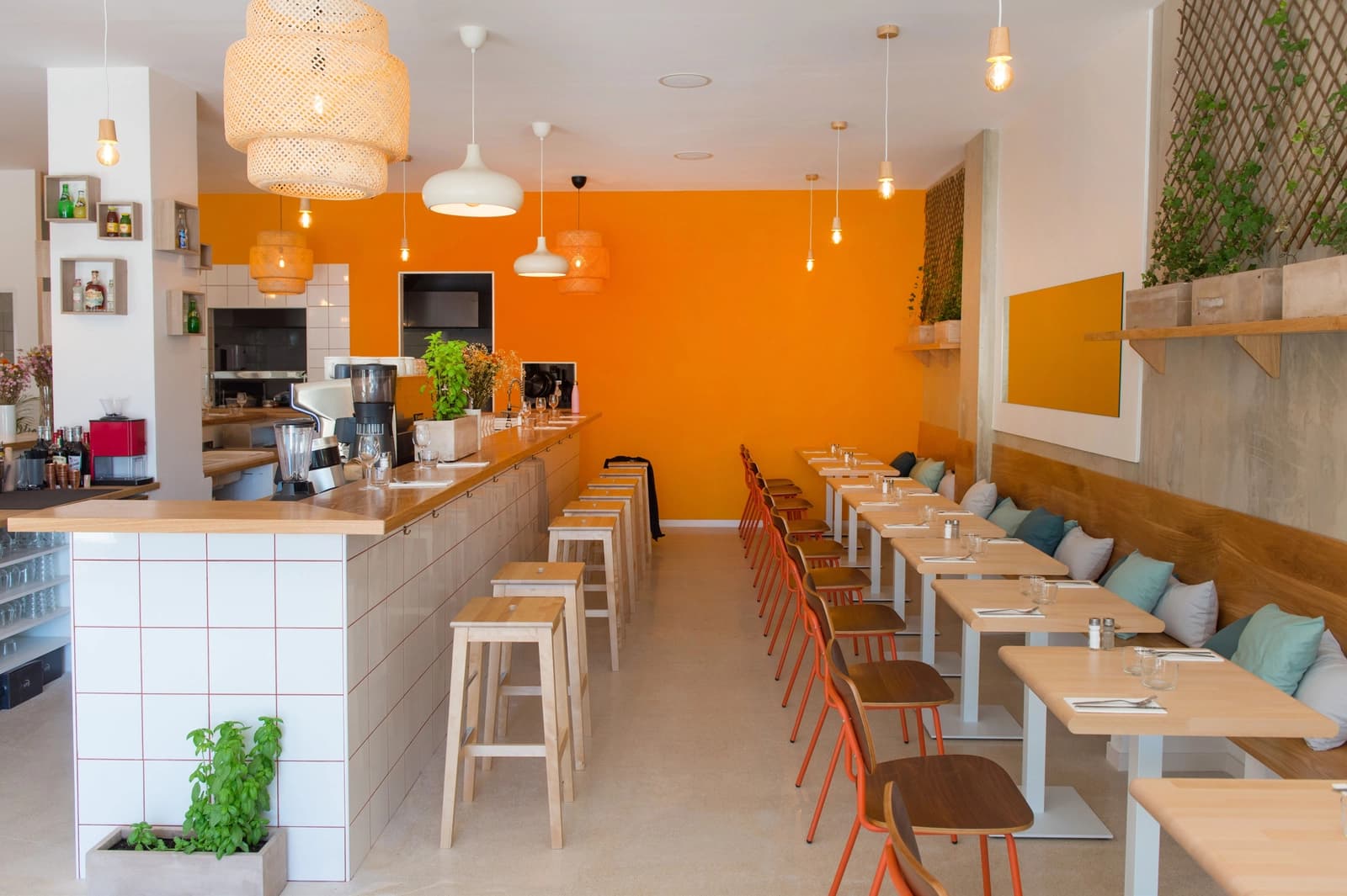 Restaurant au coeur du quartier animé de la Joliette